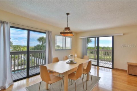 Снять в аренду кондоминиум в Сарасота, Флорида 2 спальни, 126.63м2, № 213511 - фото 7