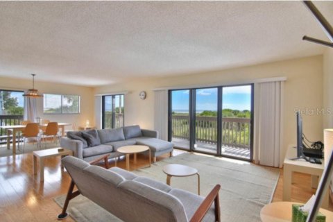 Снять в аренду кондоминиум в Сарасота, Флорида 2 спальни, 126.63м2, № 213511 - фото 4