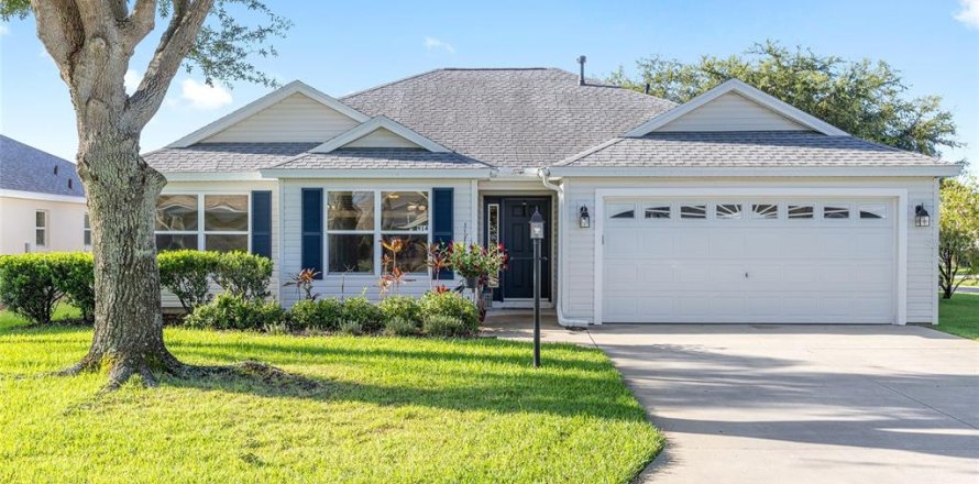 House in The Villages, Florida 3 bedrooms, 138.24 sq.m. № 1837506