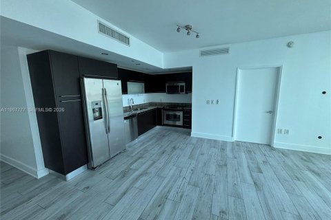 Condominio en alquiler en Miami, Florida, 2 dormitorios, 91.6 m2 № 2031977 - foto 5