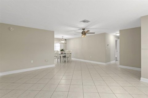 House in Beverly Hills, Florida 2 bedrooms, 121.42 sq.m. № 1849591 - photo 13