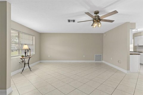 House in Beverly Hills, Florida 2 bedrooms, 121.42 sq.m. № 1849591 - photo 11