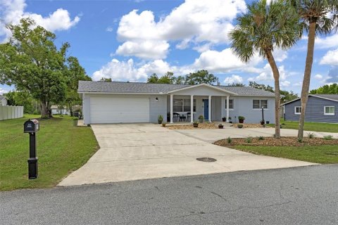House in Beverly Hills, Florida 2 bedrooms, 121.42 sq.m. № 1849591 - photo 3