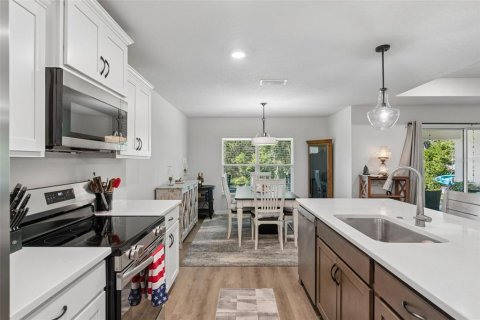 Casa en venta en Weeki Wachee, Florida, 3 dormitorios, 154.03 m2 № 2156112 - foto 16