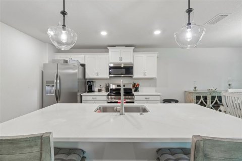 Casa en venta en Weeki Wachee, Florida, 3 dormitorios, 154.03 m2 № 2156112 - foto 11