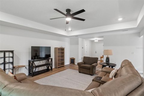 Casa en venta en Weeki Wachee, Florida, 3 dormitorios, 154.03 m2 № 2156112 - foto 8