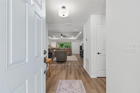Casa en venta en Weeki Wachee, Florida, 3 dormitorios, 154.03 m2 № 2156112 - foto 5