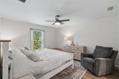 Casa en venta en Weeki Wachee, Florida, 3 dormitorios, 154.03 m2 № 2156112 - foto 21