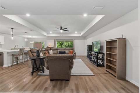 Casa en venta en Weeki Wachee, Florida, 3 dormitorios, 154.03 m2 № 2156112 - foto 6