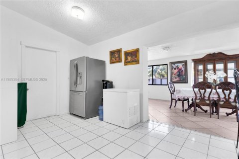 House in Homestead, Florida 4 bedrooms, 175.86 sq.m. № 2080630 - photo 14