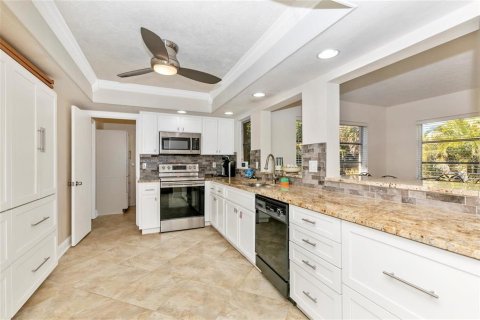 Villa ou maison à louer à Sarasota, Floride: 3 chambres, 156.82 m2 № 2425497 - photo 24