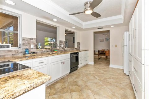 Villa ou maison à louer à Sarasota, Floride: 3 chambres, 156.82 m2 № 2425497 - photo 25
