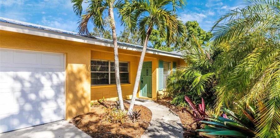 Villa ou maison à Sarasota, Floride 3 chambres, 156.82 m2 № 2425497