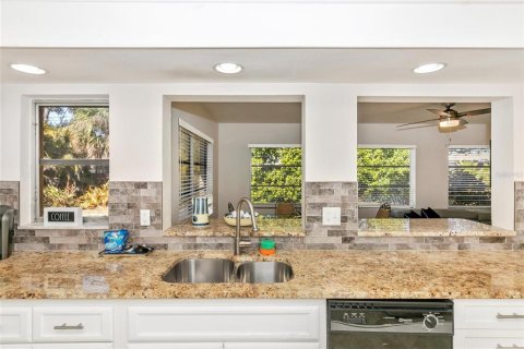 Villa ou maison à louer à Sarasota, Floride: 3 chambres, 156.82 m2 № 2425497 - photo 27