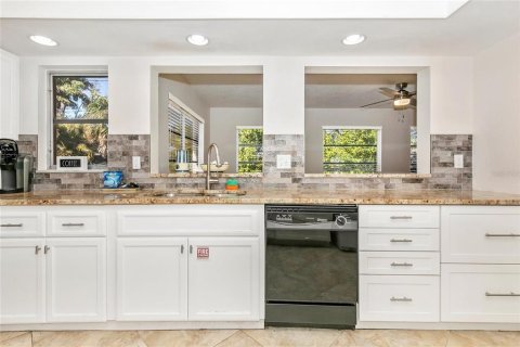 Villa ou maison à louer à Sarasota, Floride: 3 chambres, 156.82 m2 № 2425497 - photo 26