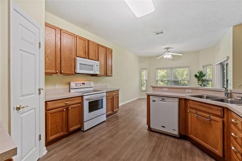 Купить виллу или дом в Киссимми, Флорида 4 комнаты, 135.27м2, № 2142434 - фото 10