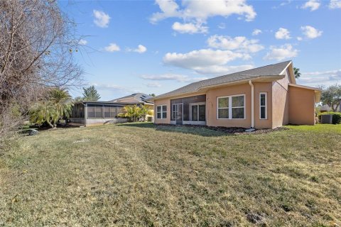 House in Kissimmee, Florida 2 bedrooms, 135.27 sq.m. № 2142434 - photo 23