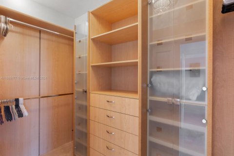 Copropriété à louer à Sunny Isles Beach, Floride: 3 chambres, 205.69 m2 № 1859617 - photo 25
