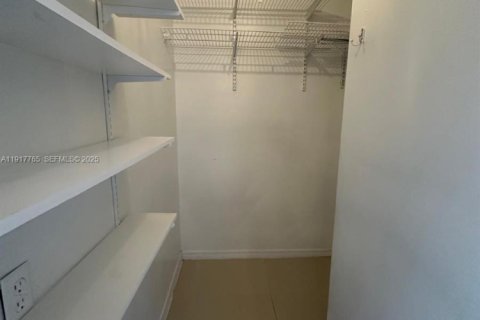 Copropriété à vendre à Margate, Floride: 2 chambres, 76.64 m2 № 1972342 - photo 10