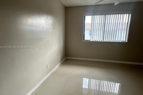 Copropriété à vendre à Margate, Floride: 2 chambres, 76.64 m2 № 1972342 - photo 8