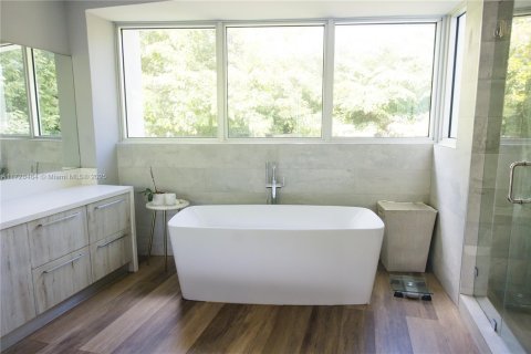 Casa en venta en South Miami, Florida, 5 dormitorios, 332.22 m2 № 1935526 - foto 15