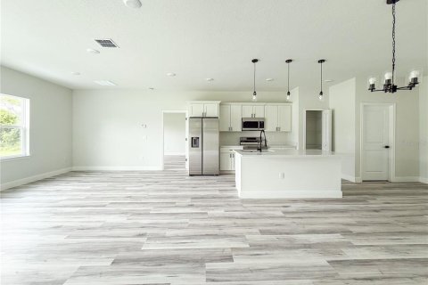 House in Ocala, Florida 4 bedrooms, 173.26 sq.m. № 2211169 - photo 8