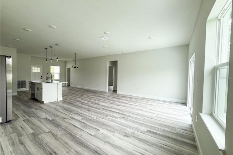 House in Ocala, Florida 4 bedrooms, 173.26 sq.m. № 2211169 - photo 10