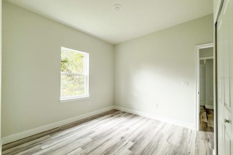 House in Ocala, Florida 4 bedrooms, 173.26 sq.m. № 2211169 - photo 16