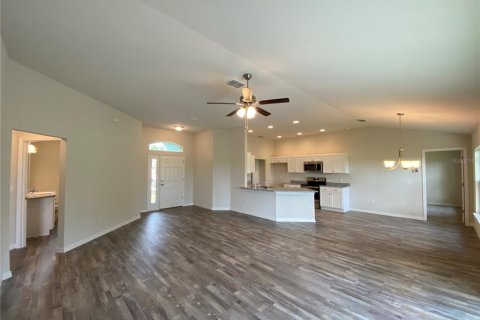 Villa ou maison à louer à Ocala, Floride: 3 chambres, 157.19 m2 № 2381059 - photo 3