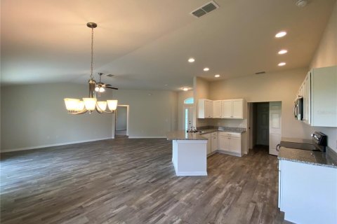 Villa ou maison à louer à Ocala, Floride: 3 chambres, 157.19 m2 № 2381059 - photo 6