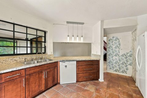 Touwnhouse à vendre à Plantation, Floride: 2 chambres, 137.68 m2 № 2439221 - photo 10