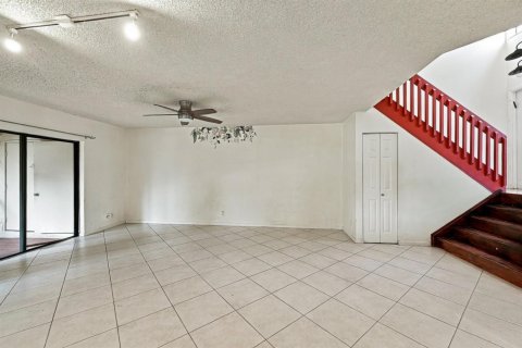 Touwnhouse à vendre à Plantation, Floride: 2 chambres, 137.68 m2 № 2439221 - photo 5