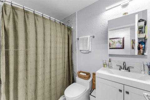 Купить кондоминиум в Майами, Флорида 3 спальни, 126.72м2, № 1958659 - фото 14