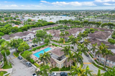 Купить кондоминиум в Майами, Флорида 3 спальни, 126.72м2, № 1958659 - фото 29