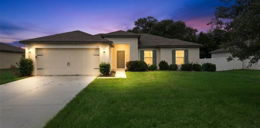 Villa ou maison à Leesburg, Floride 4 chambres, 126.16 m2 № 2287039