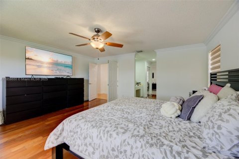 House in Miramar, Florida 4 bedrooms, 245.17 sq.m. № 1886598 - photo 30