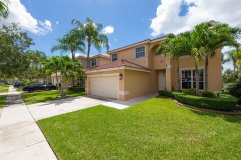 House in Miramar, Florida 4 bedrooms, 245.17 sq.m. № 1886598 - photo 4