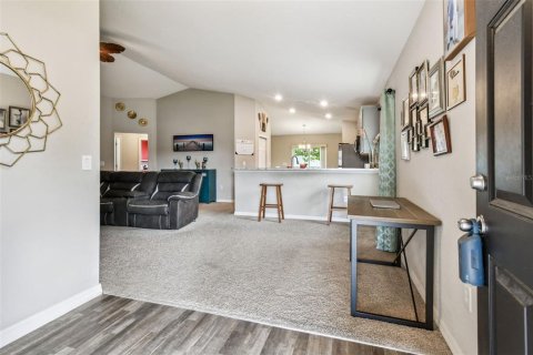 Villa ou maison à vendre à Zephyrhills, Floride: 4 chambres, 145.76 m2 № 1903794 - photo 8