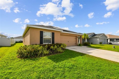 Villa ou maison à vendre à Zephyrhills, Floride: 4 chambres, 145.76 m2 № 1903794 - photo 5