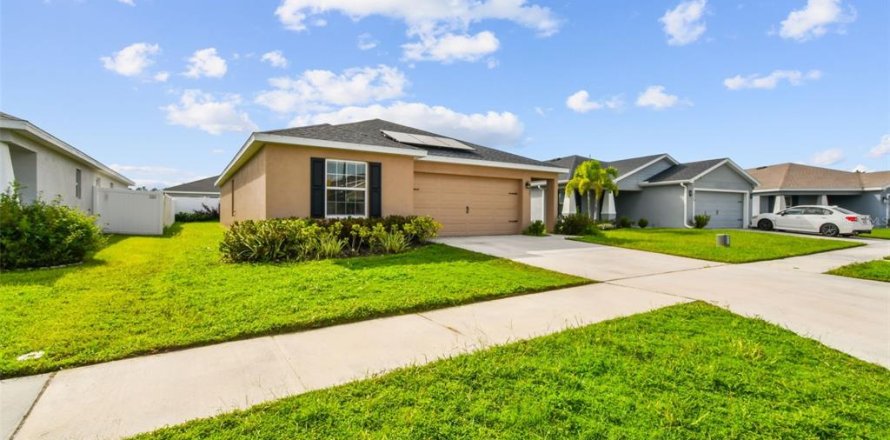 Villa ou maison à Zephyrhills, Floride 4 chambres, 145.76 m2 № 1903794