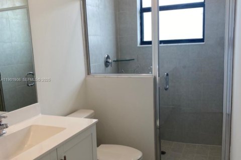 Townhouse in Homestead, Florida 3 bedrooms № 2035640 - photo 27