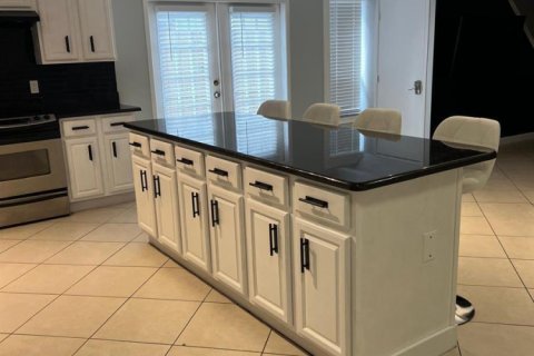 House in Delray Beach, Florida 3 bedrooms, 134.43 sq.m. № 2268653