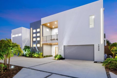 Villa ou maison à Sarasota, Floride 4 chambres, 351.91 m2 № 2106412