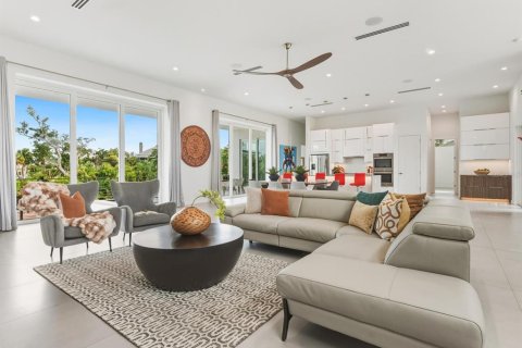 Casa en venta en Sarasota, Florida, 4 dormitorios, 351.91 m2 № 2106412 - foto 9