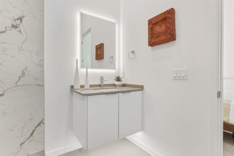 Casa en venta en Sarasota, Florida, 4 dormitorios, 351.91 m2 № 2106412 - foto 30