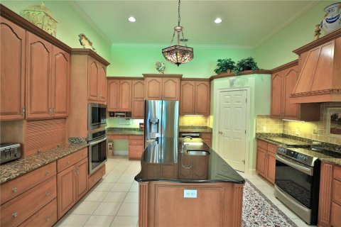 House in Ocala, Florida 4 bedrooms, 435.34 sq.m. № 2218237 - photo 13
