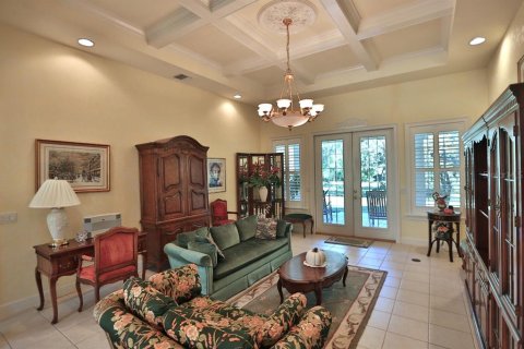 House in Ocala, Florida 4 bedrooms, 435.34 sq.m. № 2218237 - photo 9
