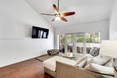 Touwnhouse à vendre à Palm Beach Gardens, Floride: 3 chambres, 184.04 m2 № 1816482 - photo 5