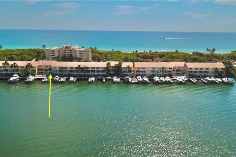 Townhouse in Hollywood, Florida 3 bedrooms, 174.38 sq.m. № 2276330