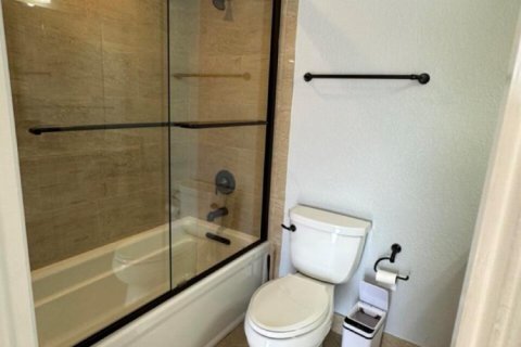 Townhouse in Hollywood, Florida 3 bedrooms, 174.38 sq.m. № 2276330 - photo 8